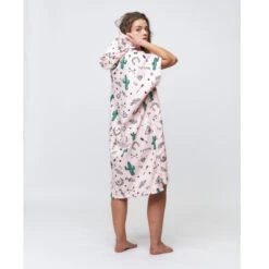 PONCHO AFTER HYPE PALE PINK -FANATIC Soldes poncho after hype pale pink 3